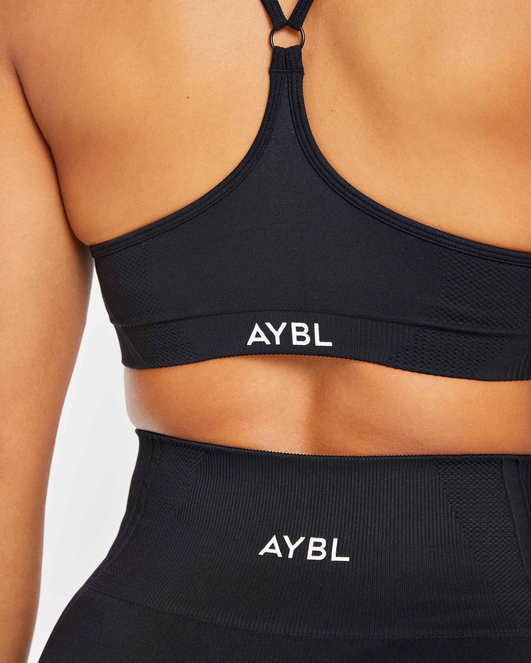 Balance V3 Seamless Strappy Sports Bra - Zwart