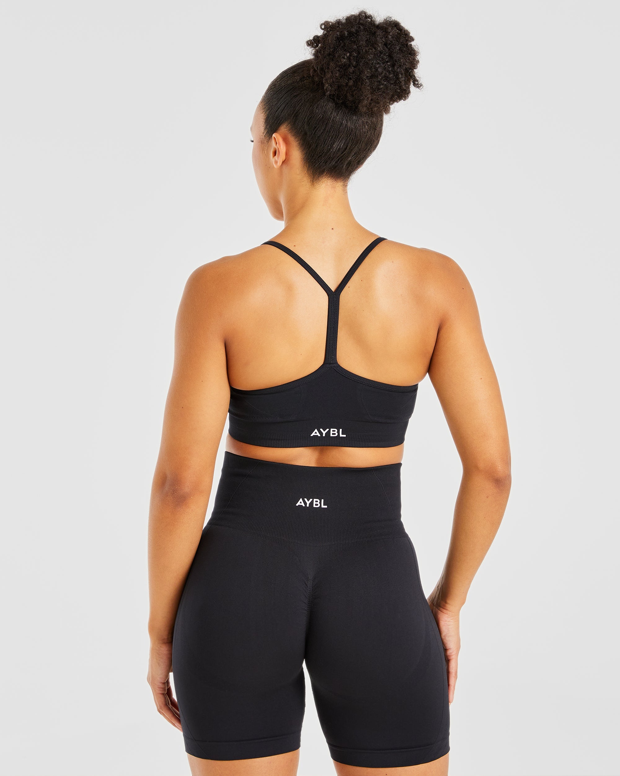 Empower Seamless Sports Bra - Zwart