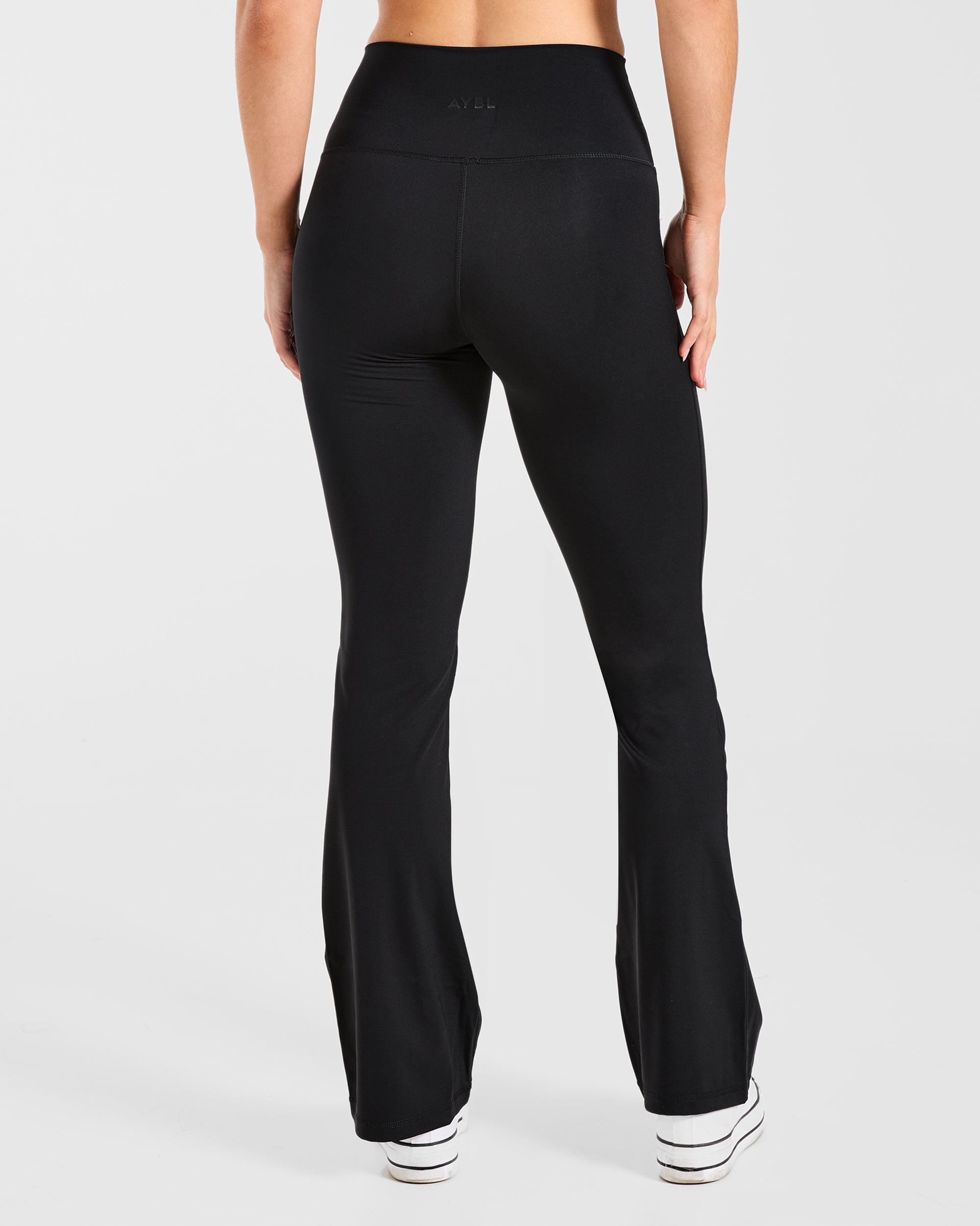 Sculpt Flared Leggings - Zwart