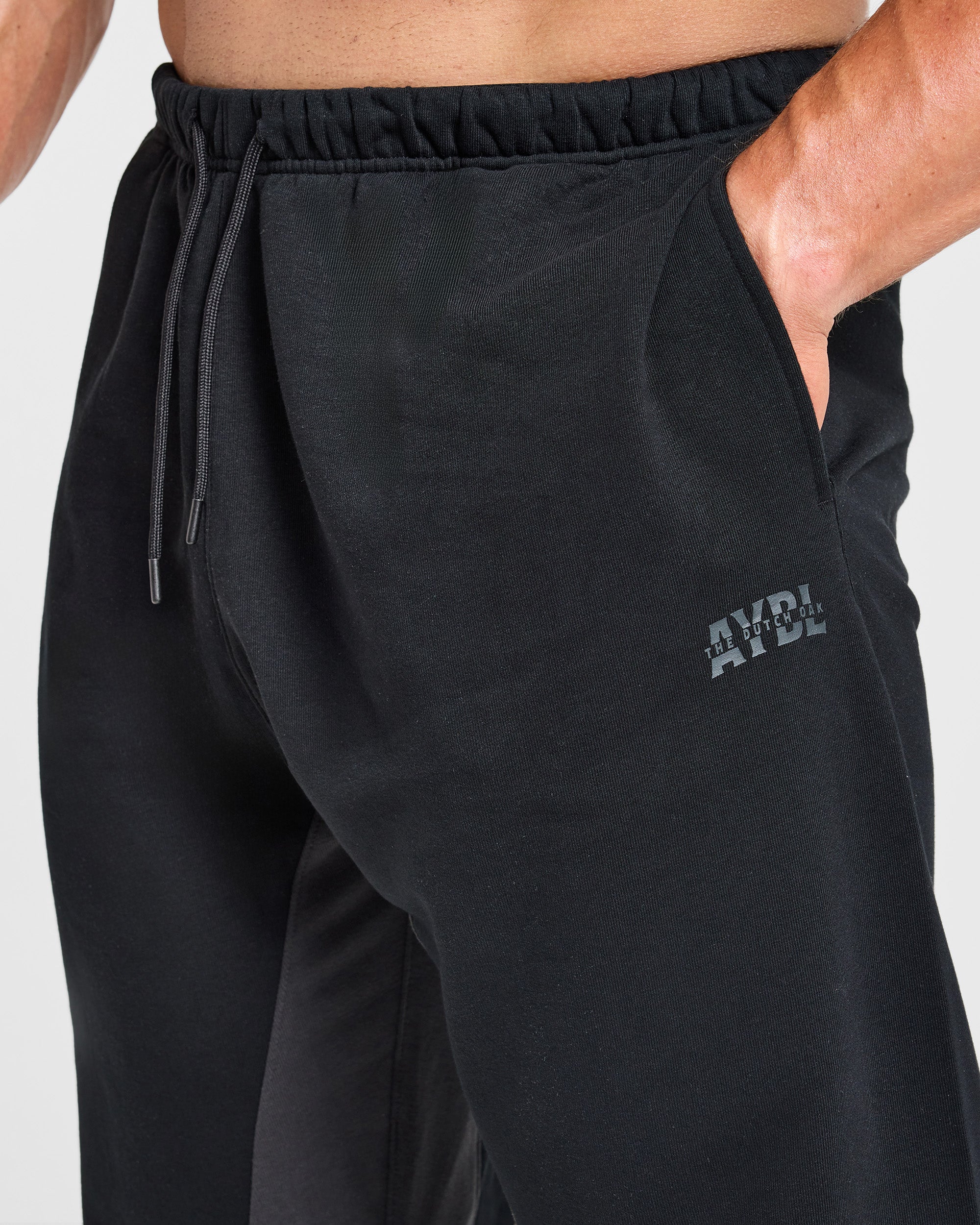 Wesley Vissers x Oversized Straight Leg Joggers - Zwart