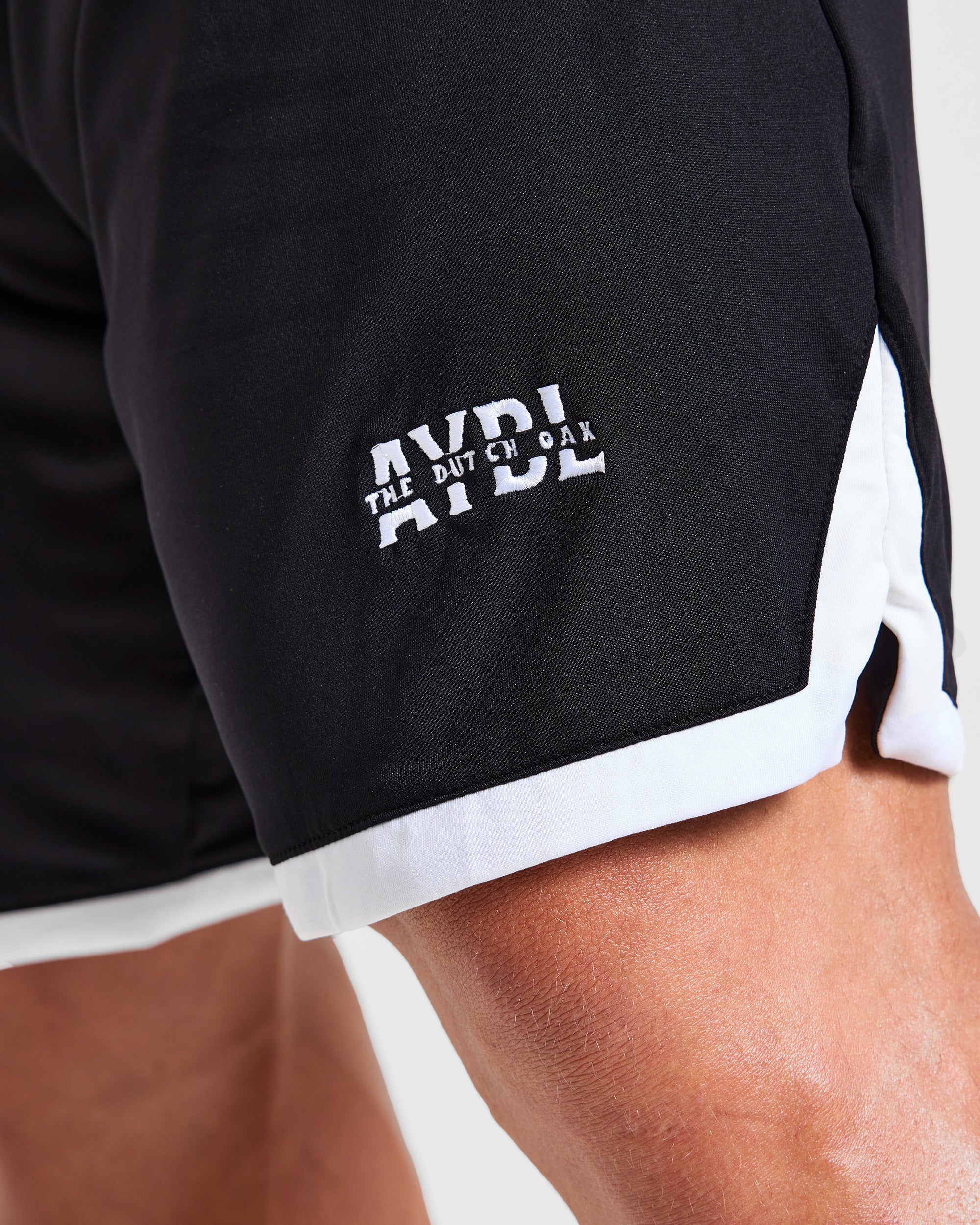 Wesley Vissers x Old School Contrast Shorts - Zwart