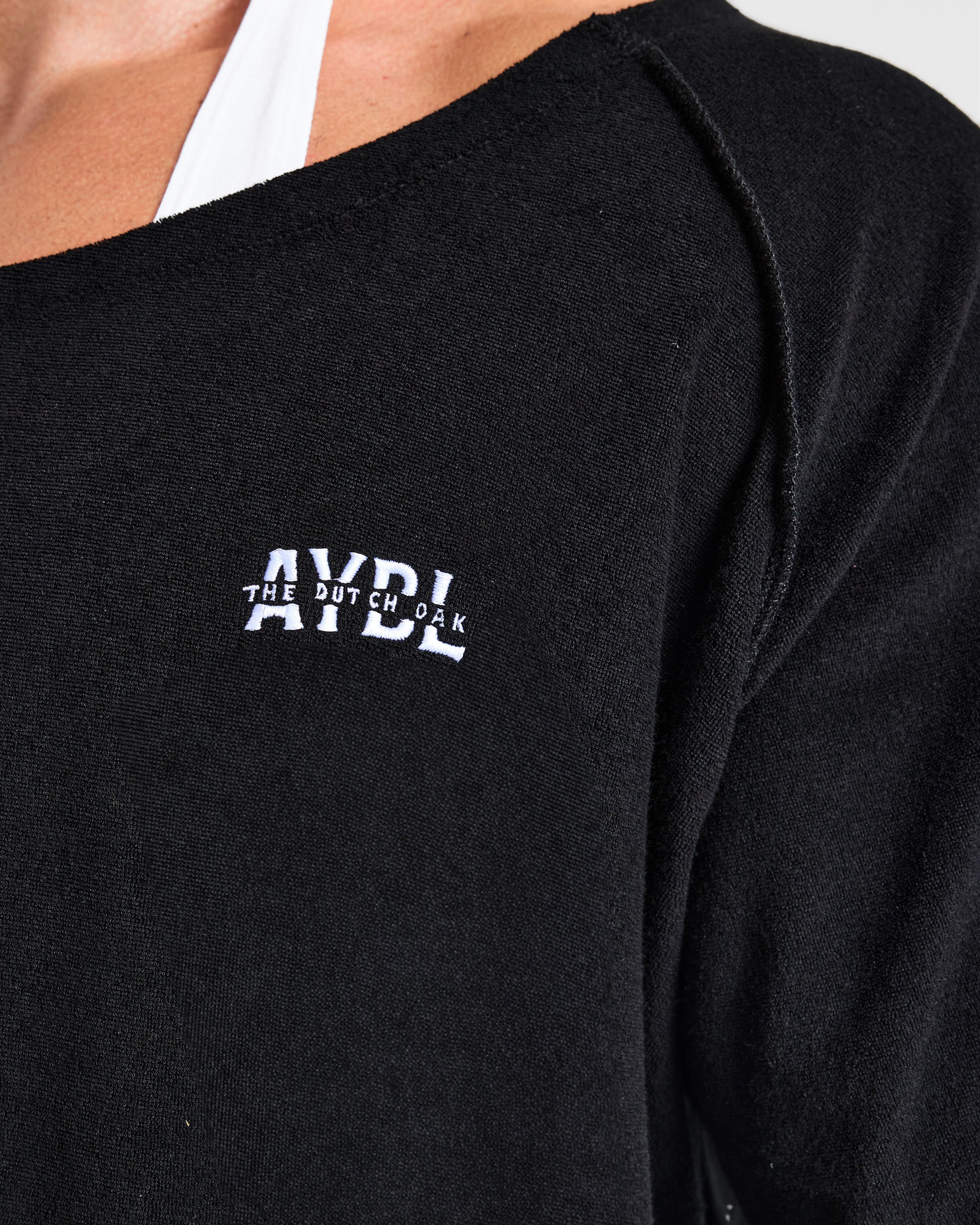 Wesley Vissers x Old School Wide Neck T Shirt - Zwart