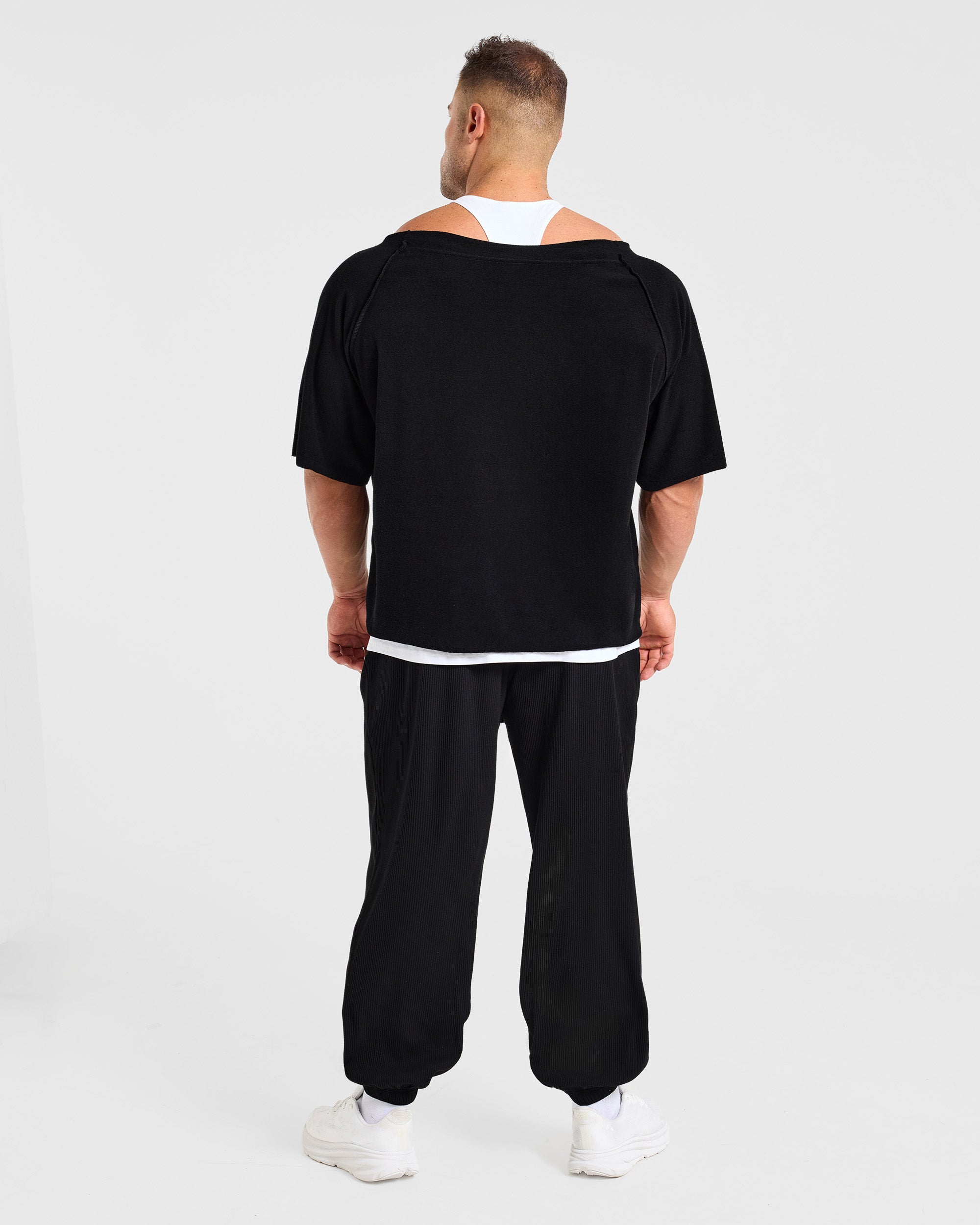 Wesley Vissers x Old School Wide Neck T Shirt - Zwart