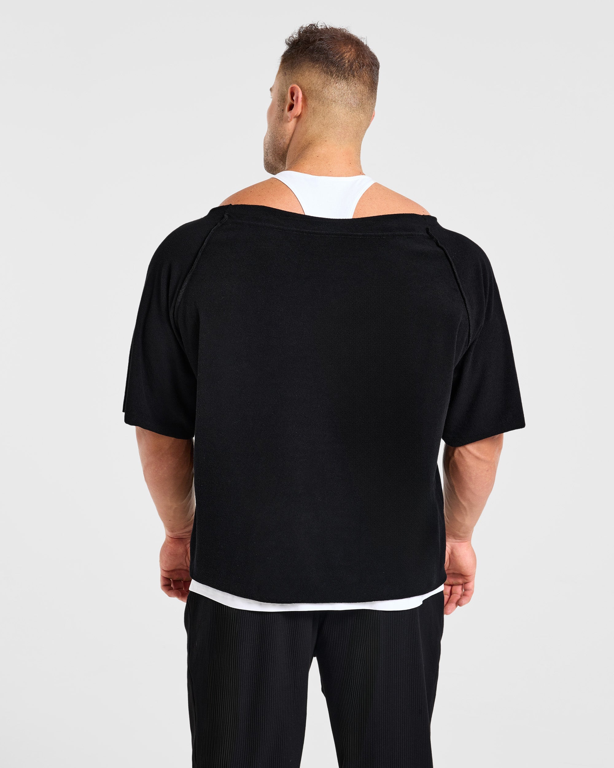 Wesley Vissers x Old School Wide Neck T Shirt - Zwart