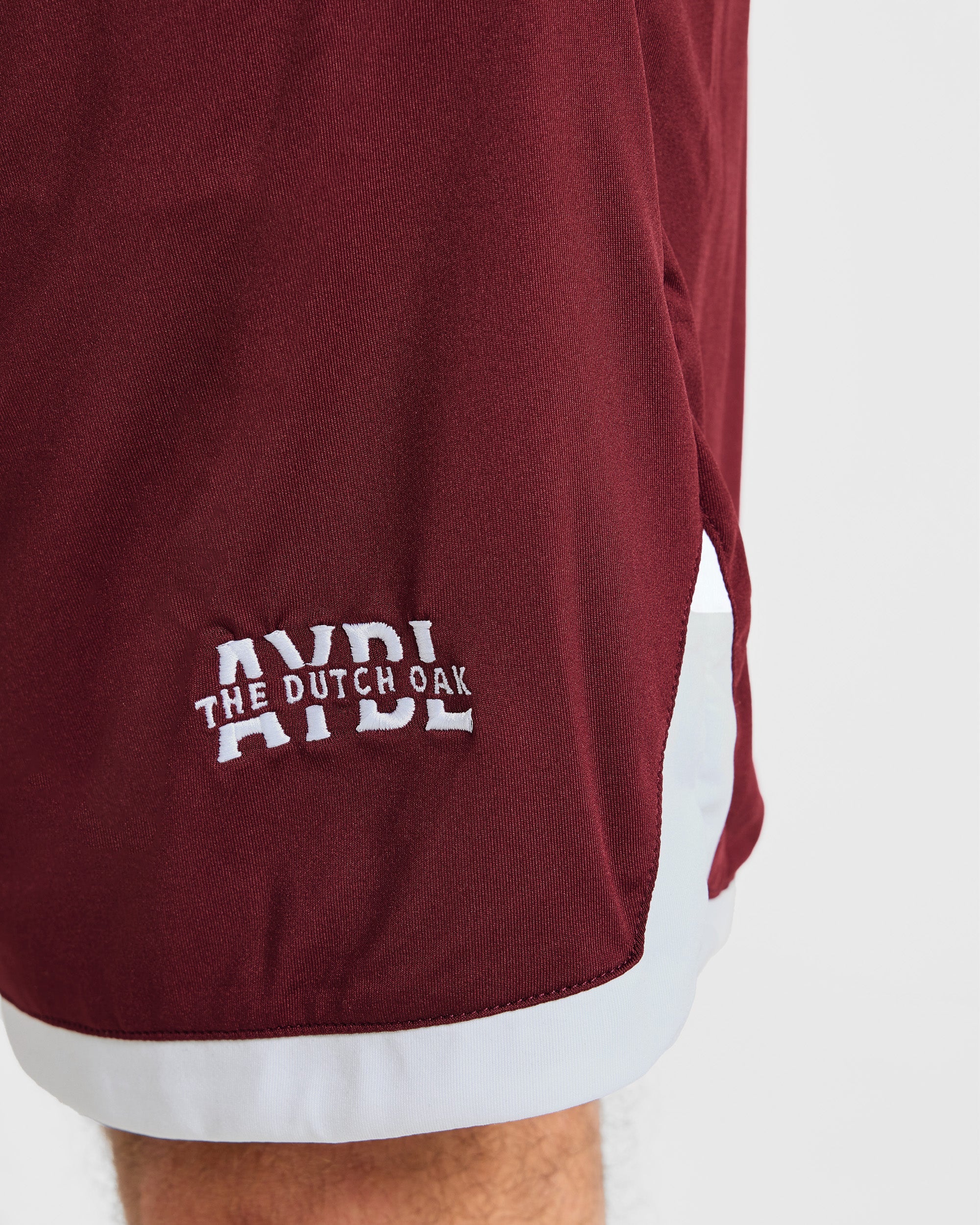 Wesley Vissers x Old School Contrast Shorts - Port Rood