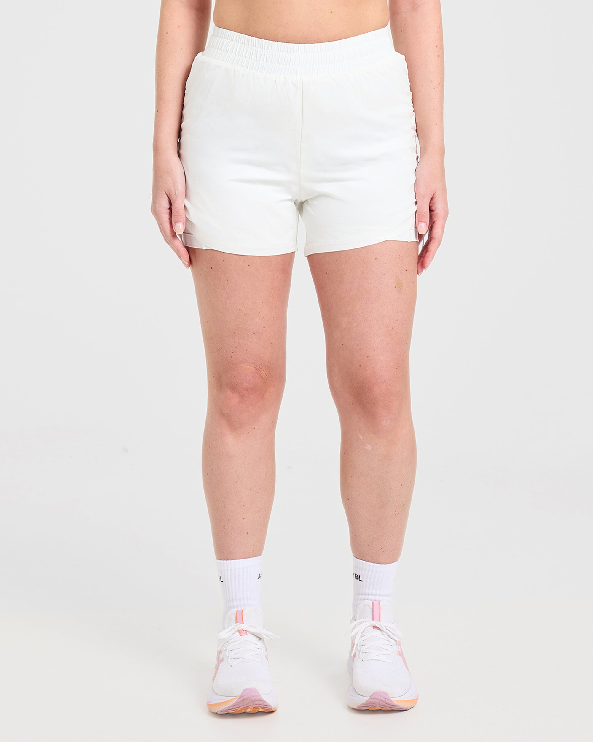 Run Ruched Shorts - Wit