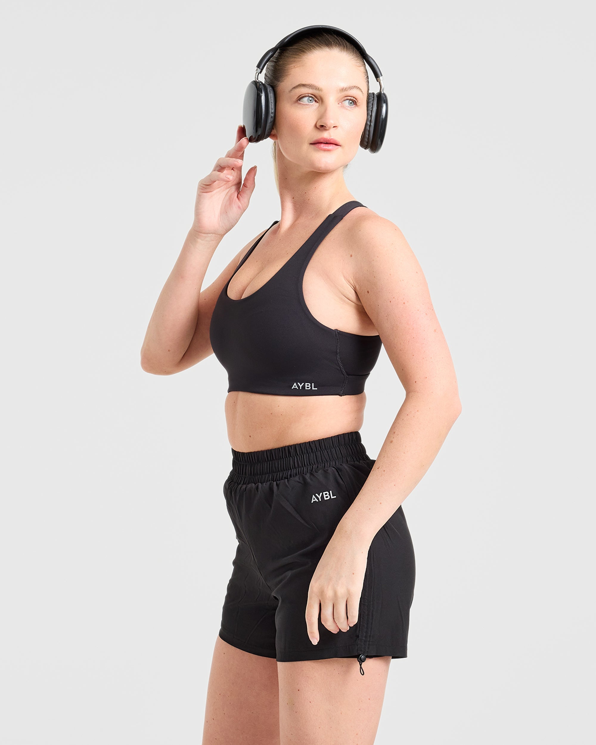Run Ruched Shorts - Zwart