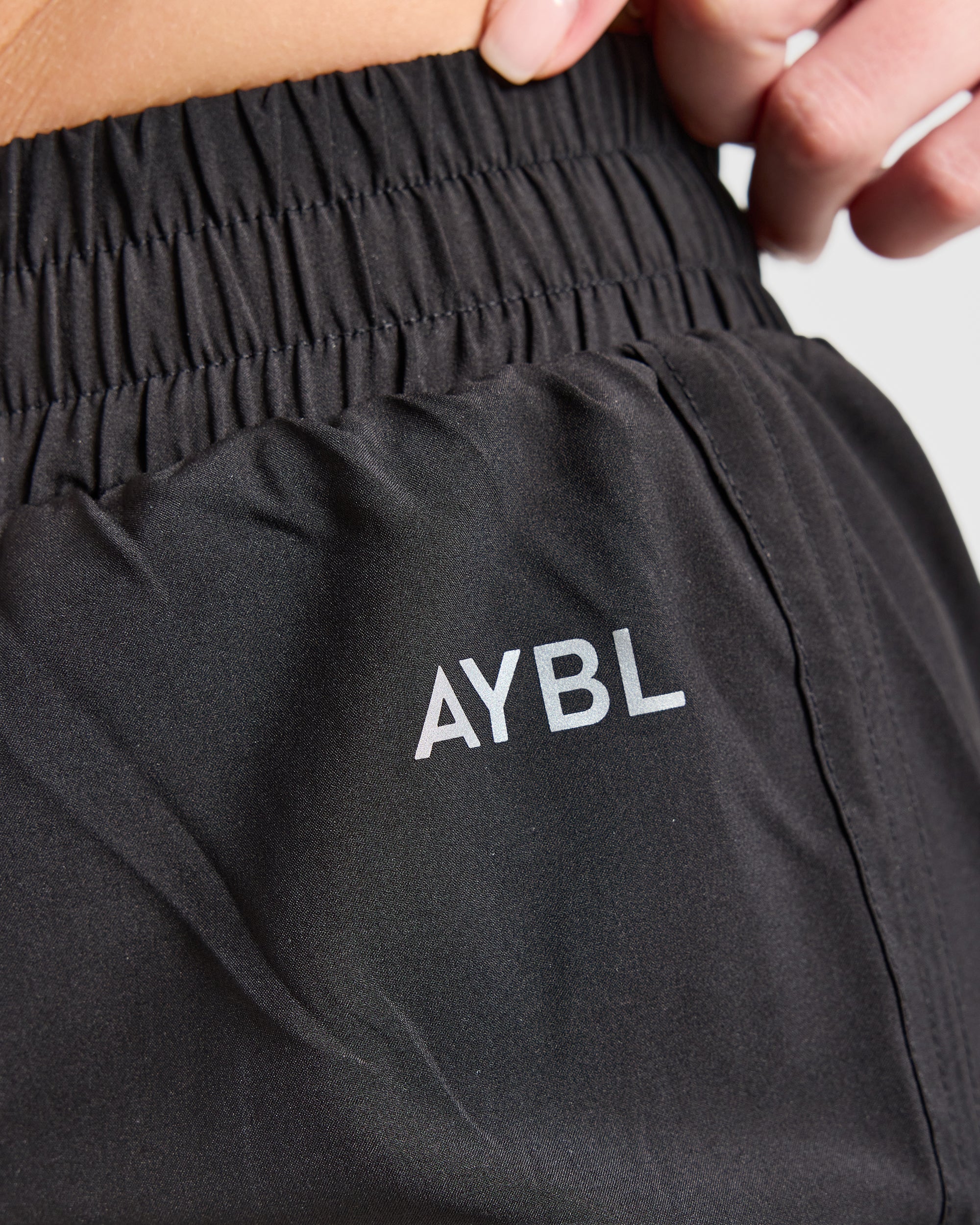 Run Ruched Shorts - Zwart