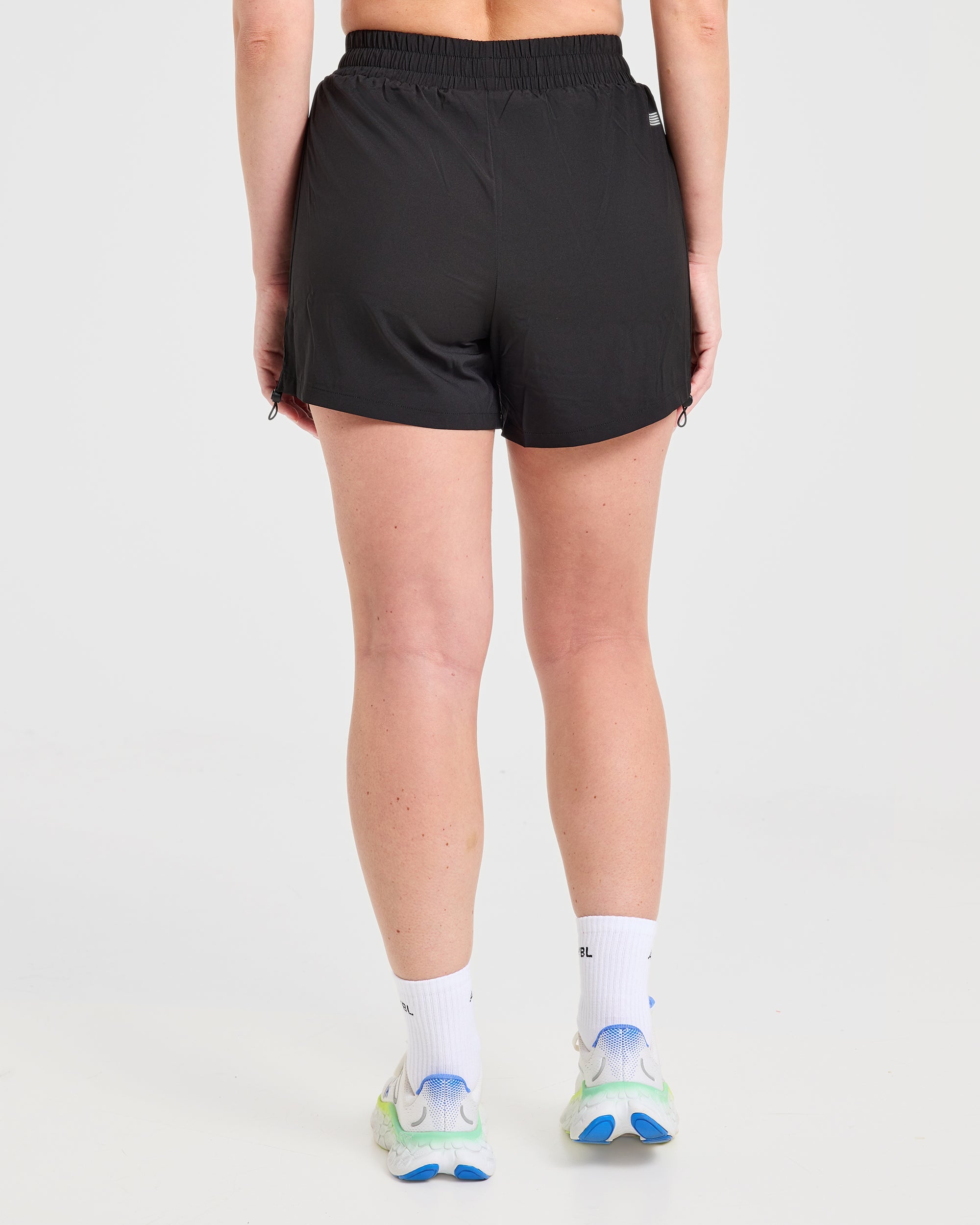 Run Ruched Shorts - Zwart