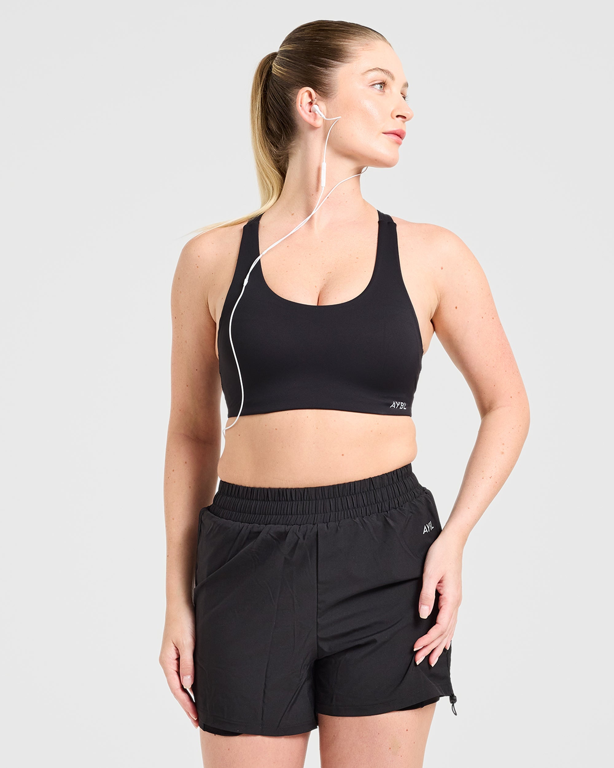Run Ruched Shorts - Zwart