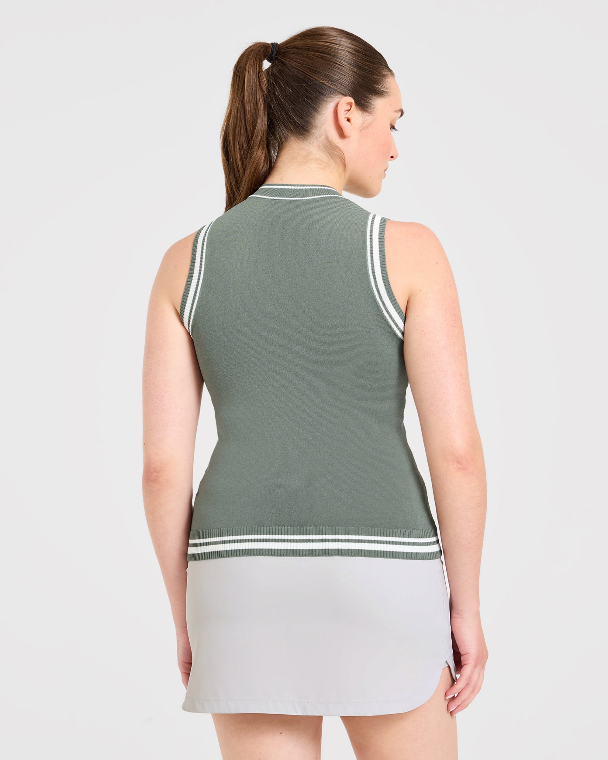 Classic Knitted High Neck Vest - Hillside Groen