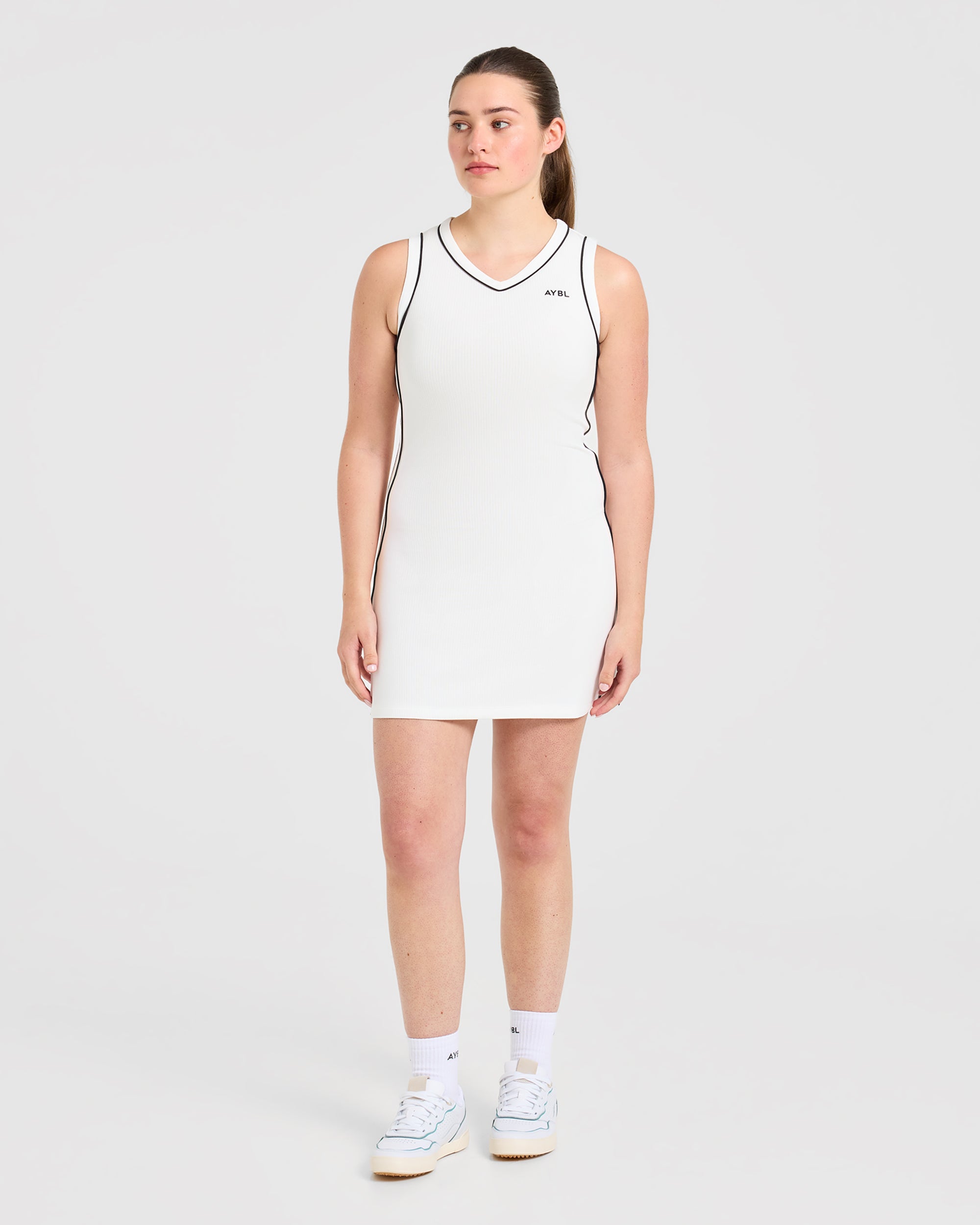 Signature V Neck Dress - Wit