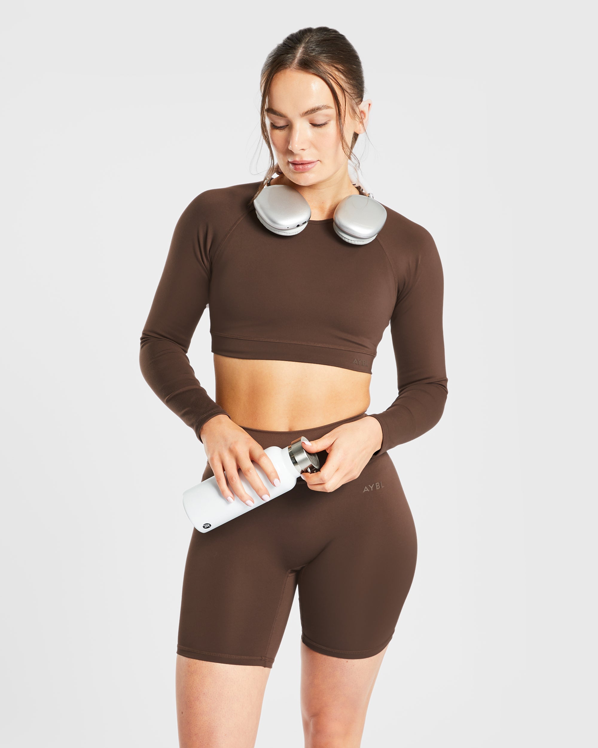 Staple Long Sleeve Crop Top - Bruin