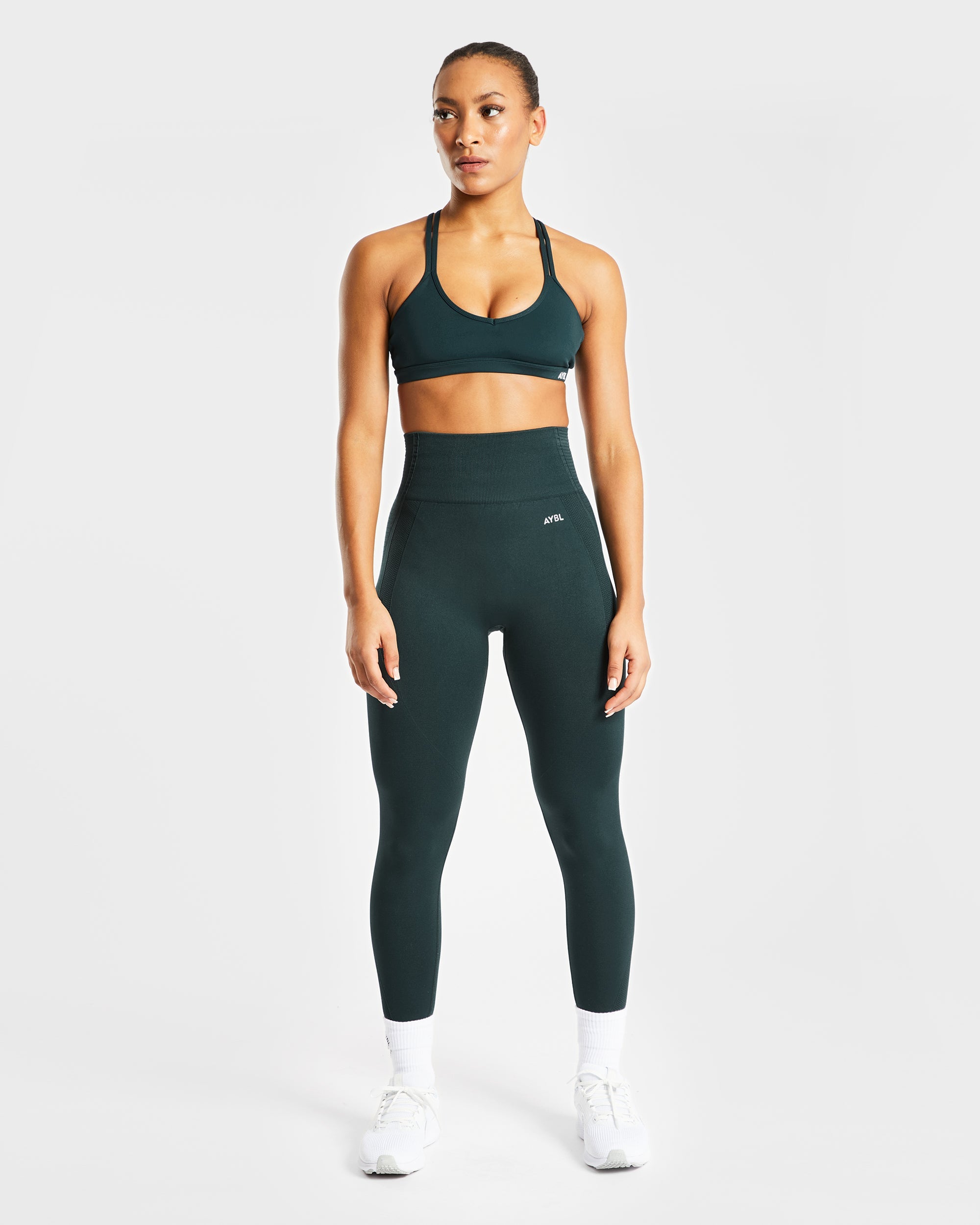 Essential Strappy Sports Bra - Forest Groen