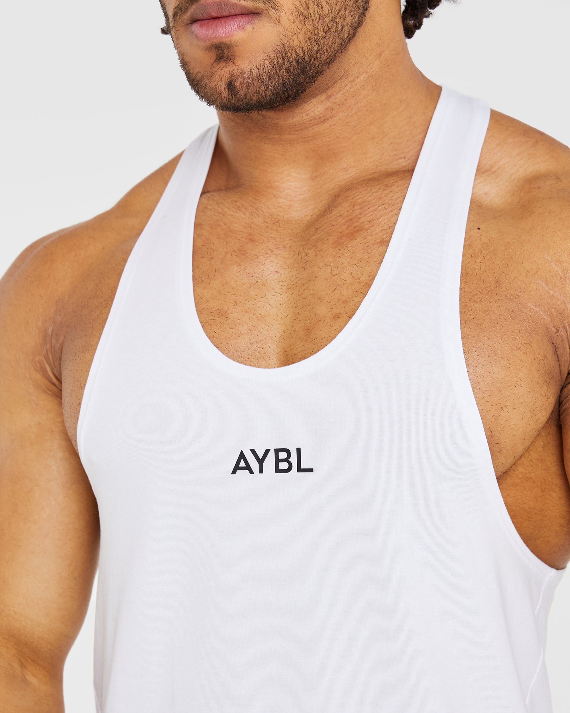 Essential Stringer - Wit