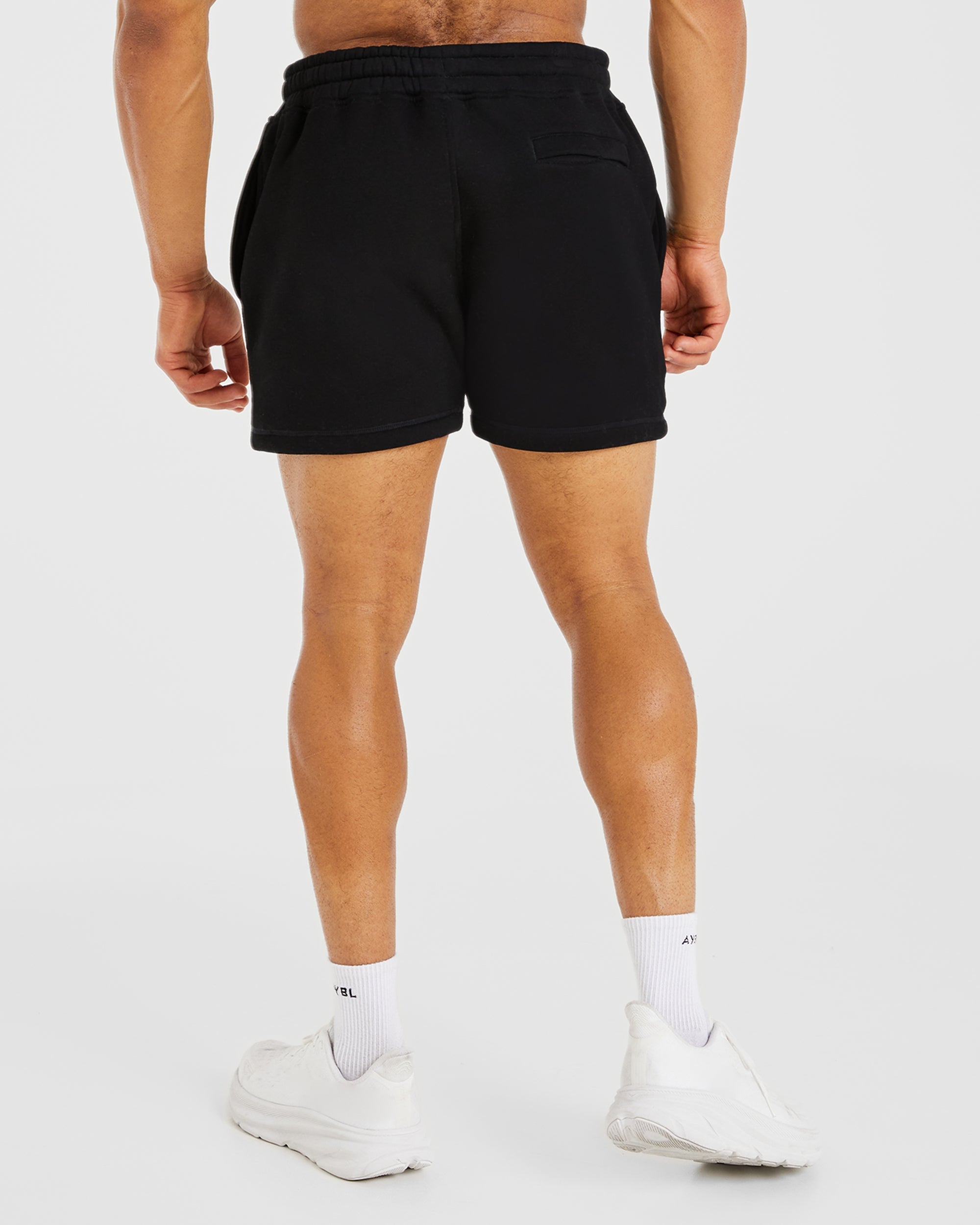 Essential 5" Shorts - Zwart