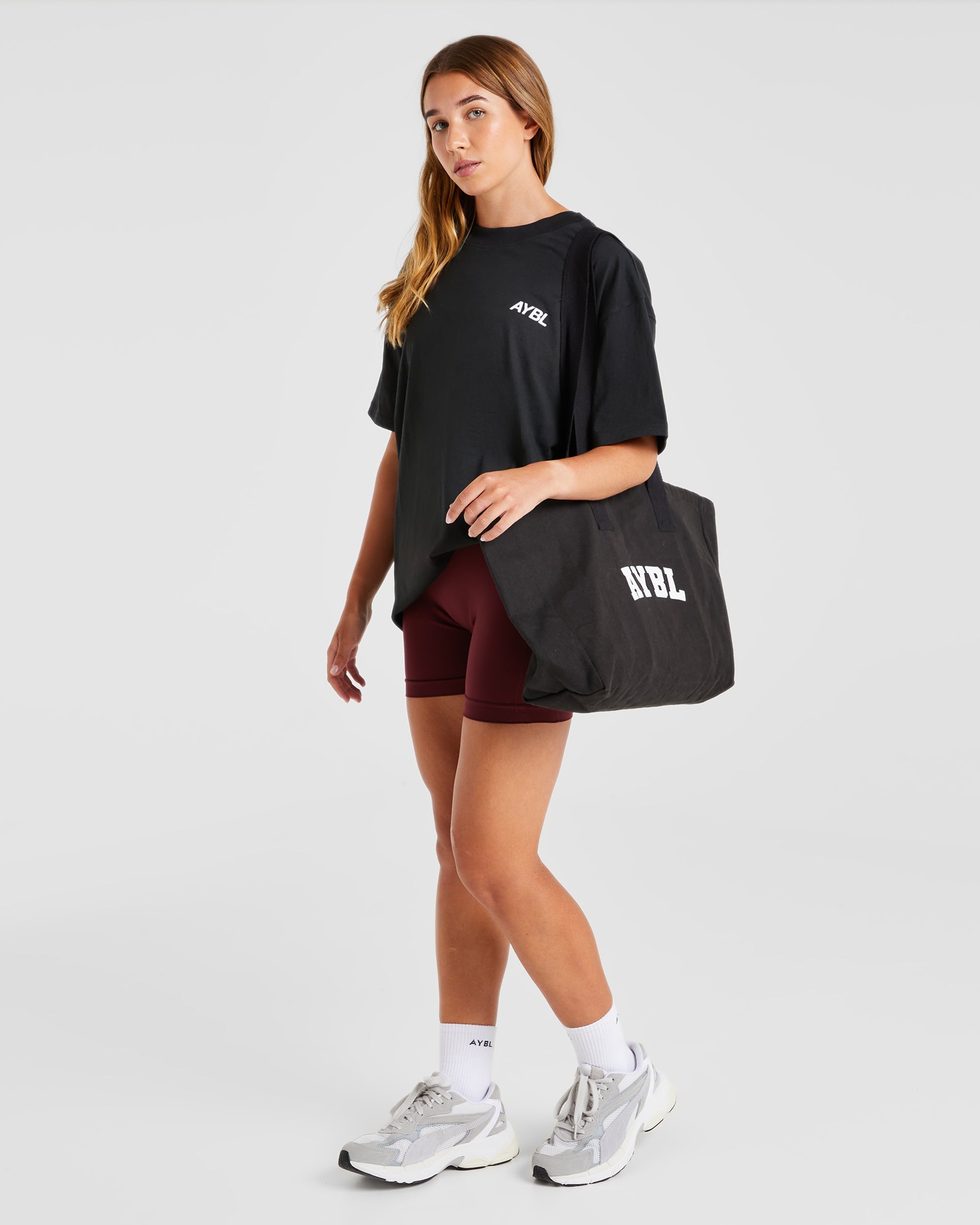 AYBL Sports Club Oversized T Shirt - Zwart