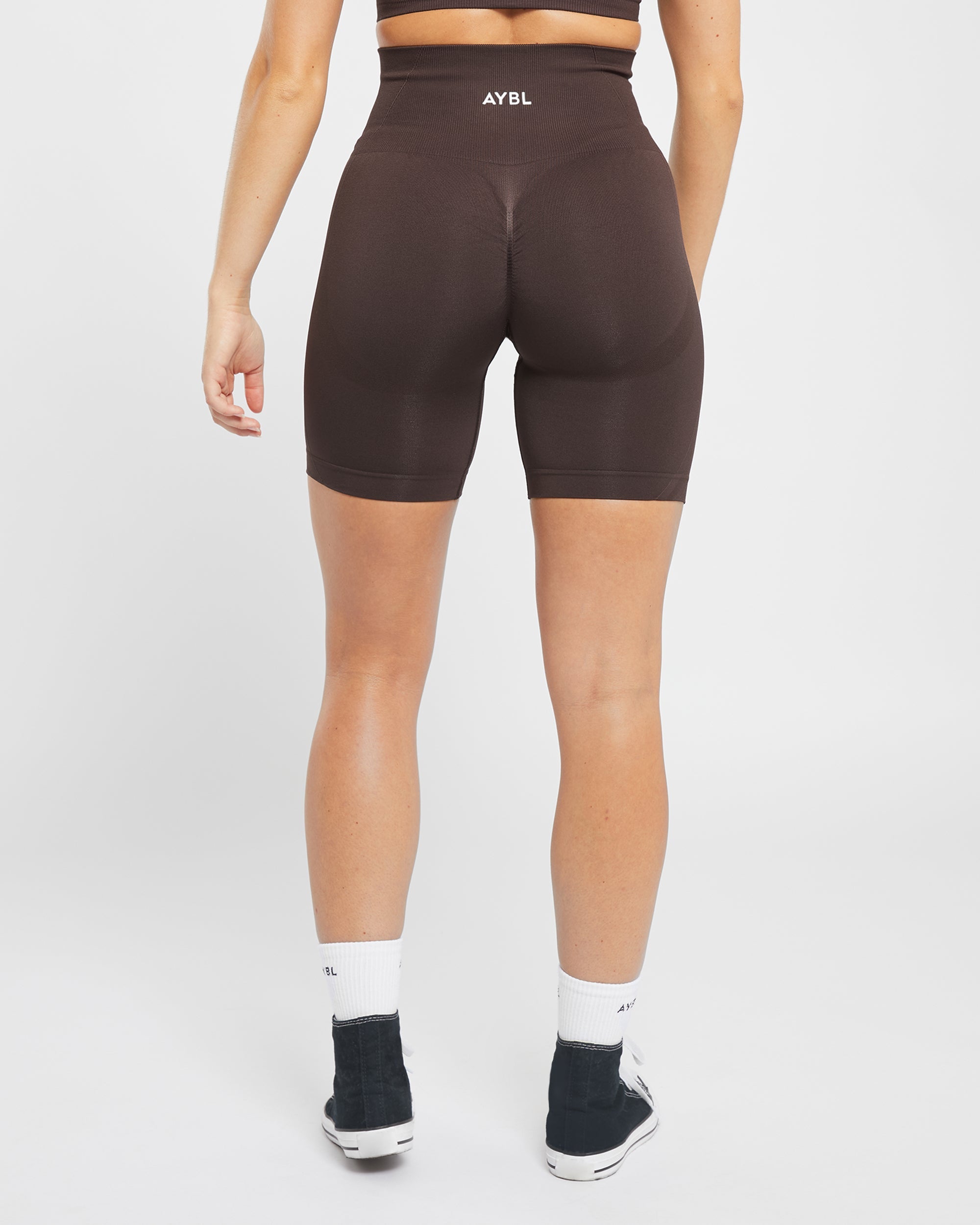 Empower Seamless Cycling Shorts - Cocoa Bruin