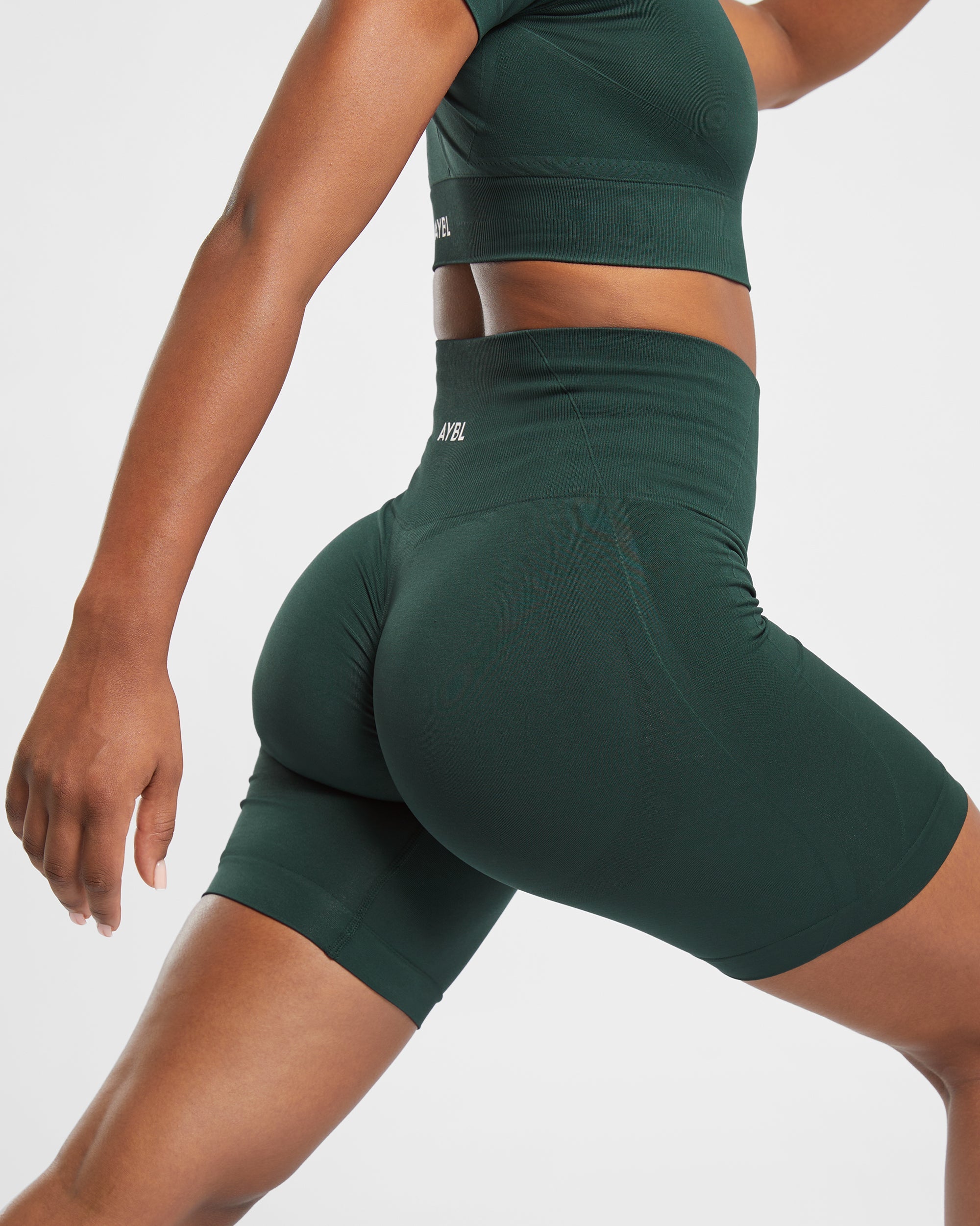 Empower Seamless Cycling Shorts - Dark Groen