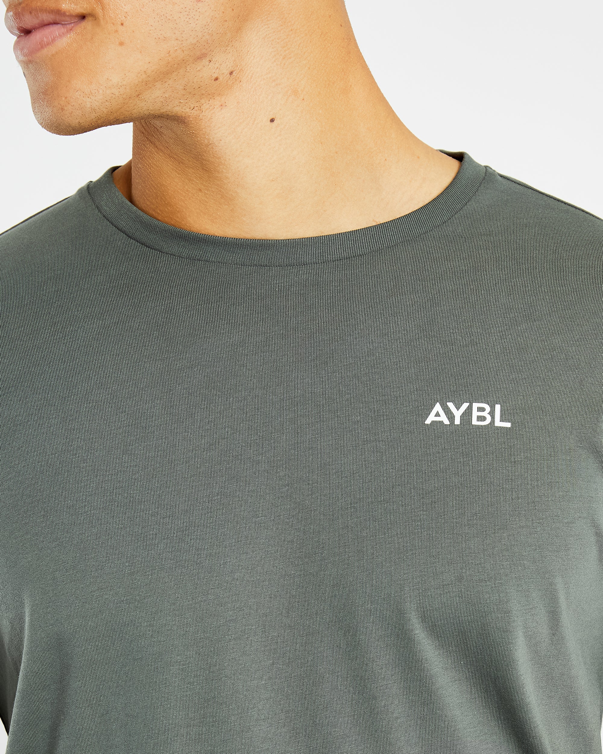 Essential T Shirt - Muted Groen