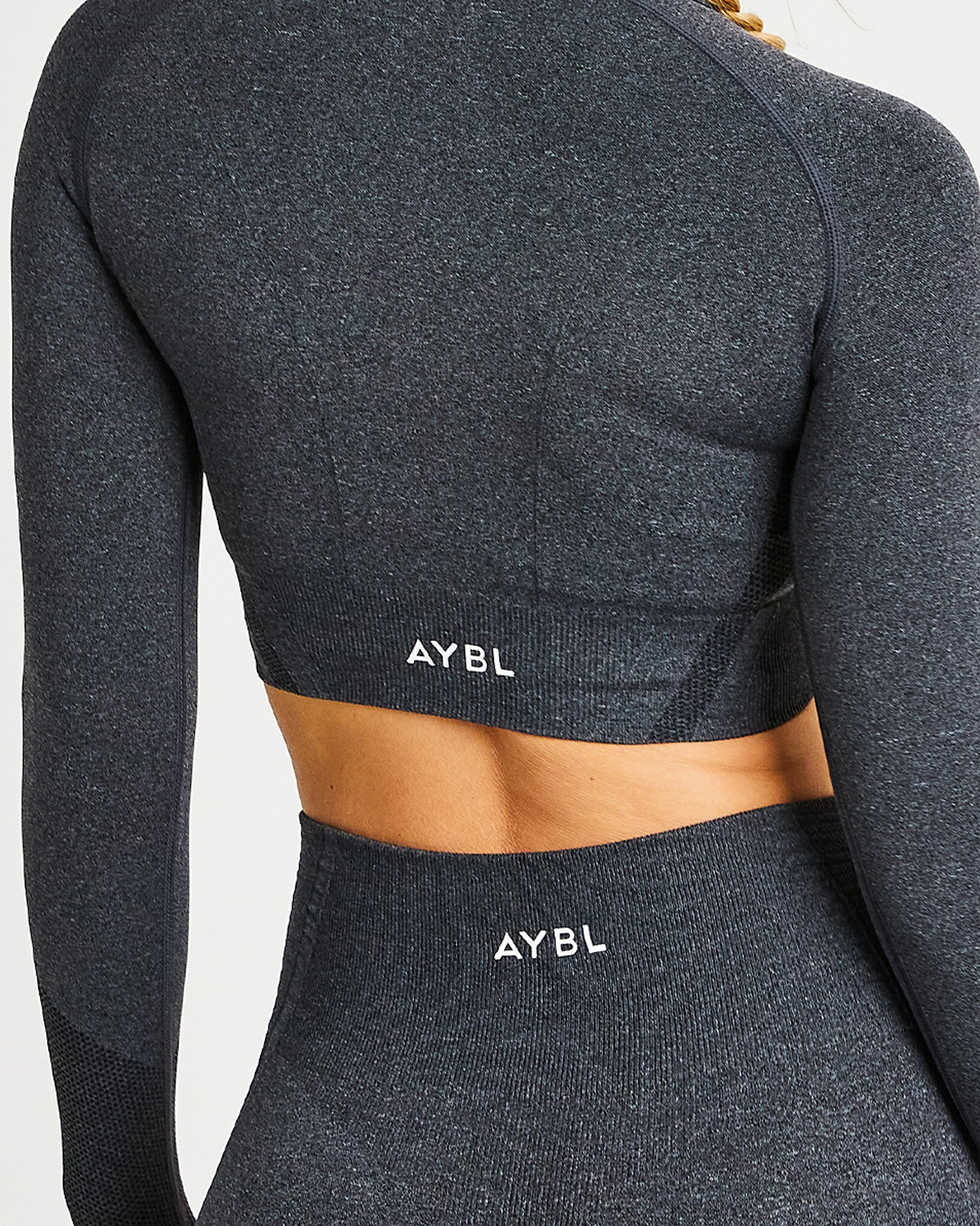 Balance V2 Seamless Long Sleeve Crop Top - Speckle Zwart