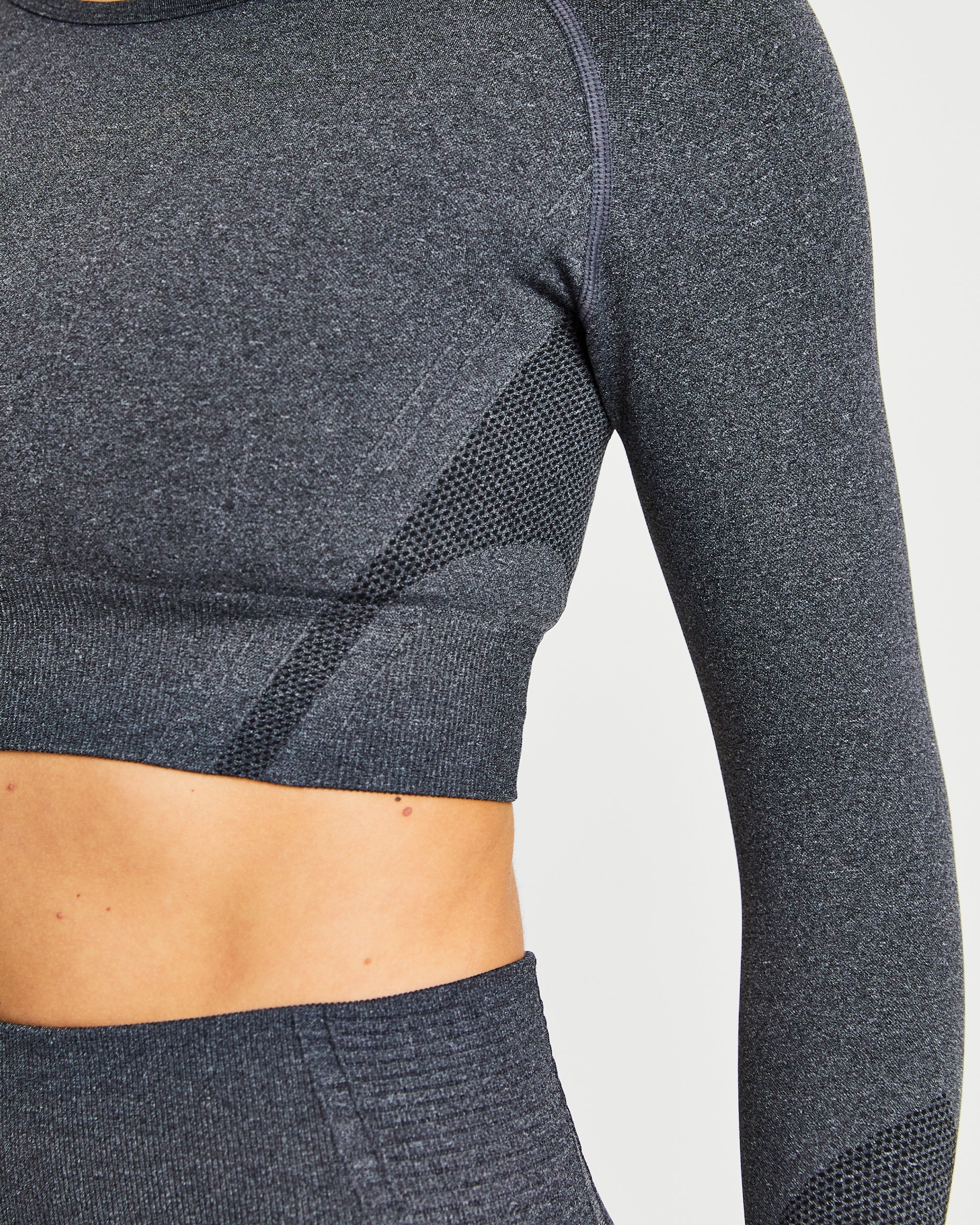 Balance V2 Seamless Long Sleeve Crop Top - Speckle Zwart