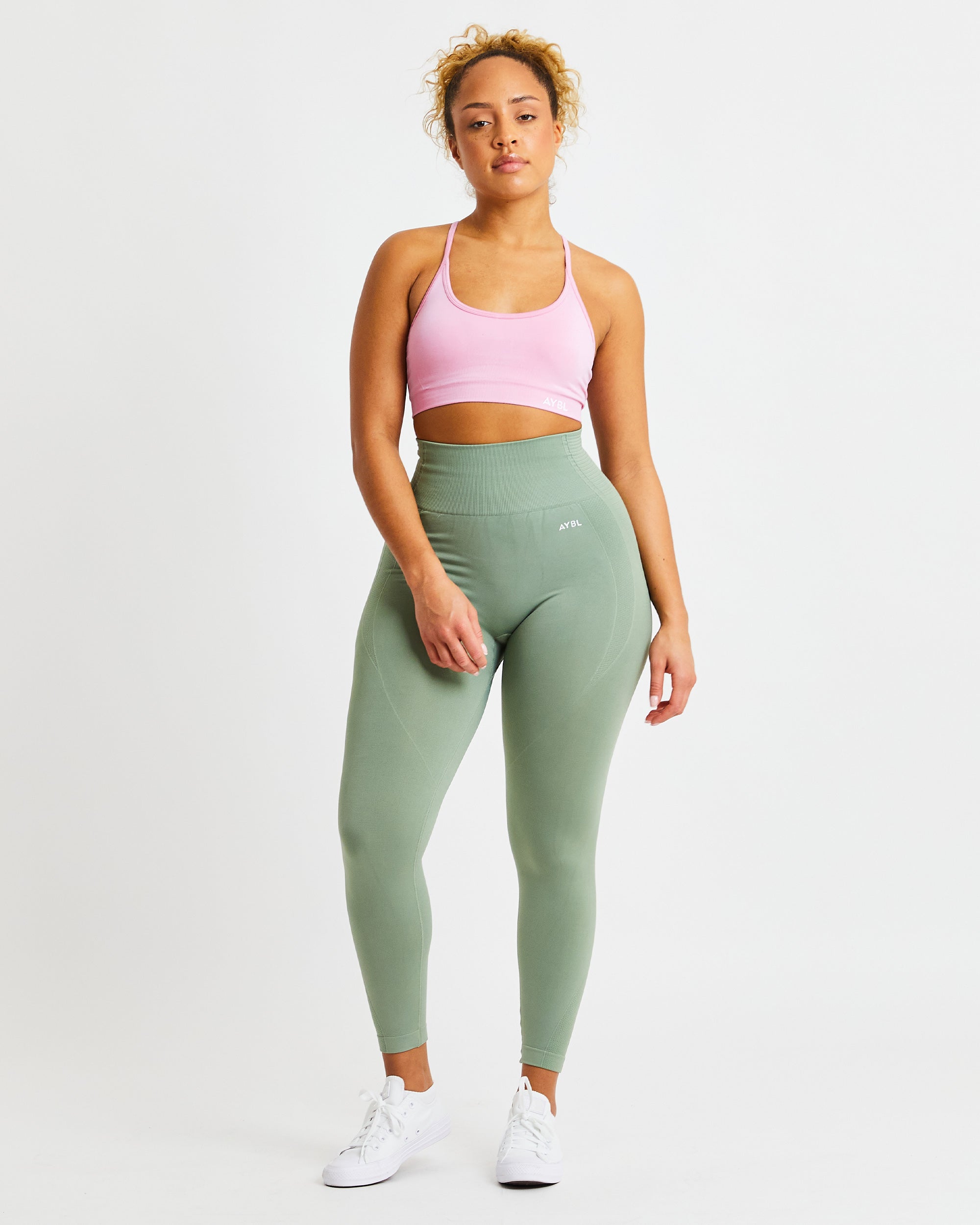 Essential Seamless V Neck Sports Bra - Baby Roze