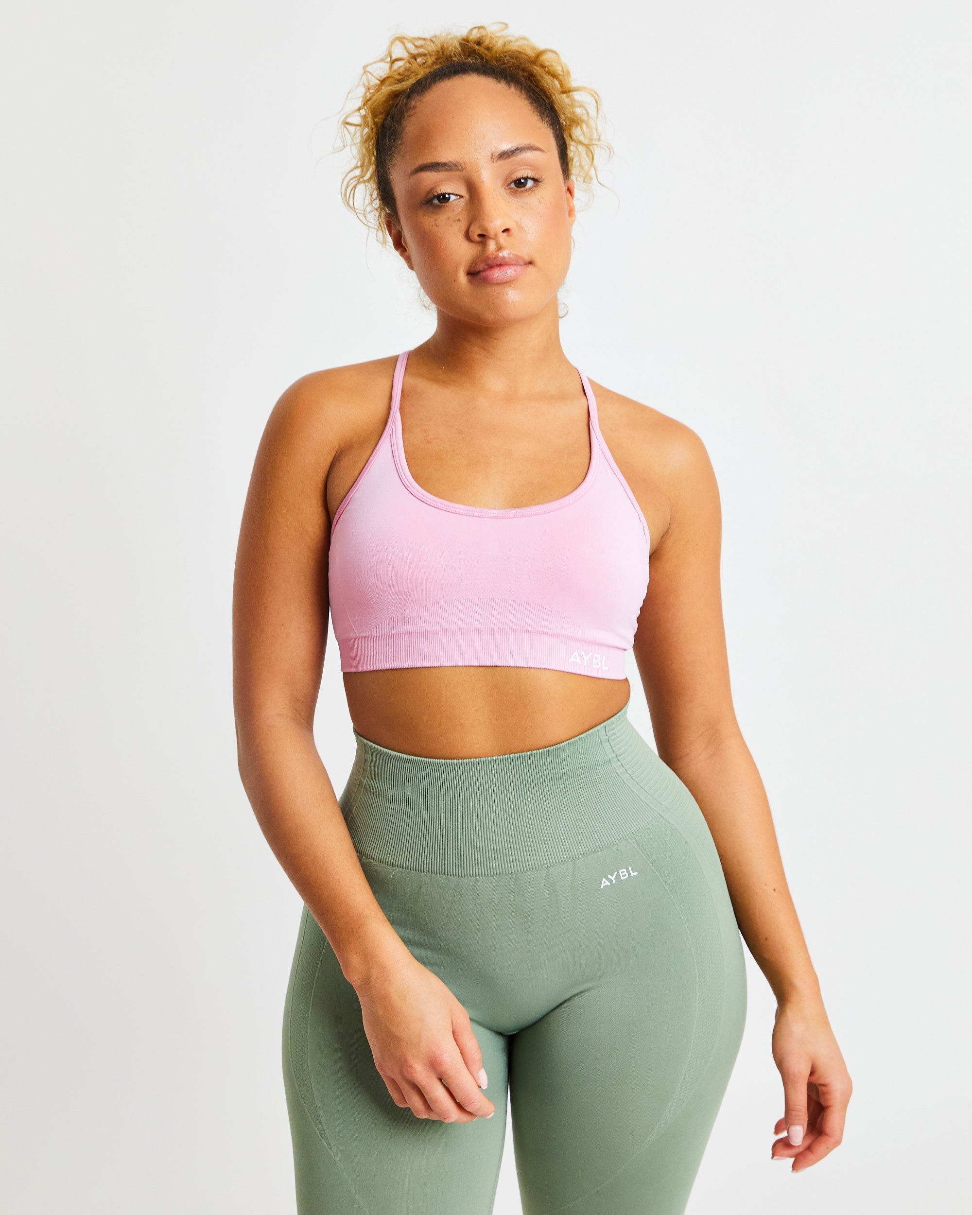 Essential Seamless V Neck Sports Bra - Baby Roze