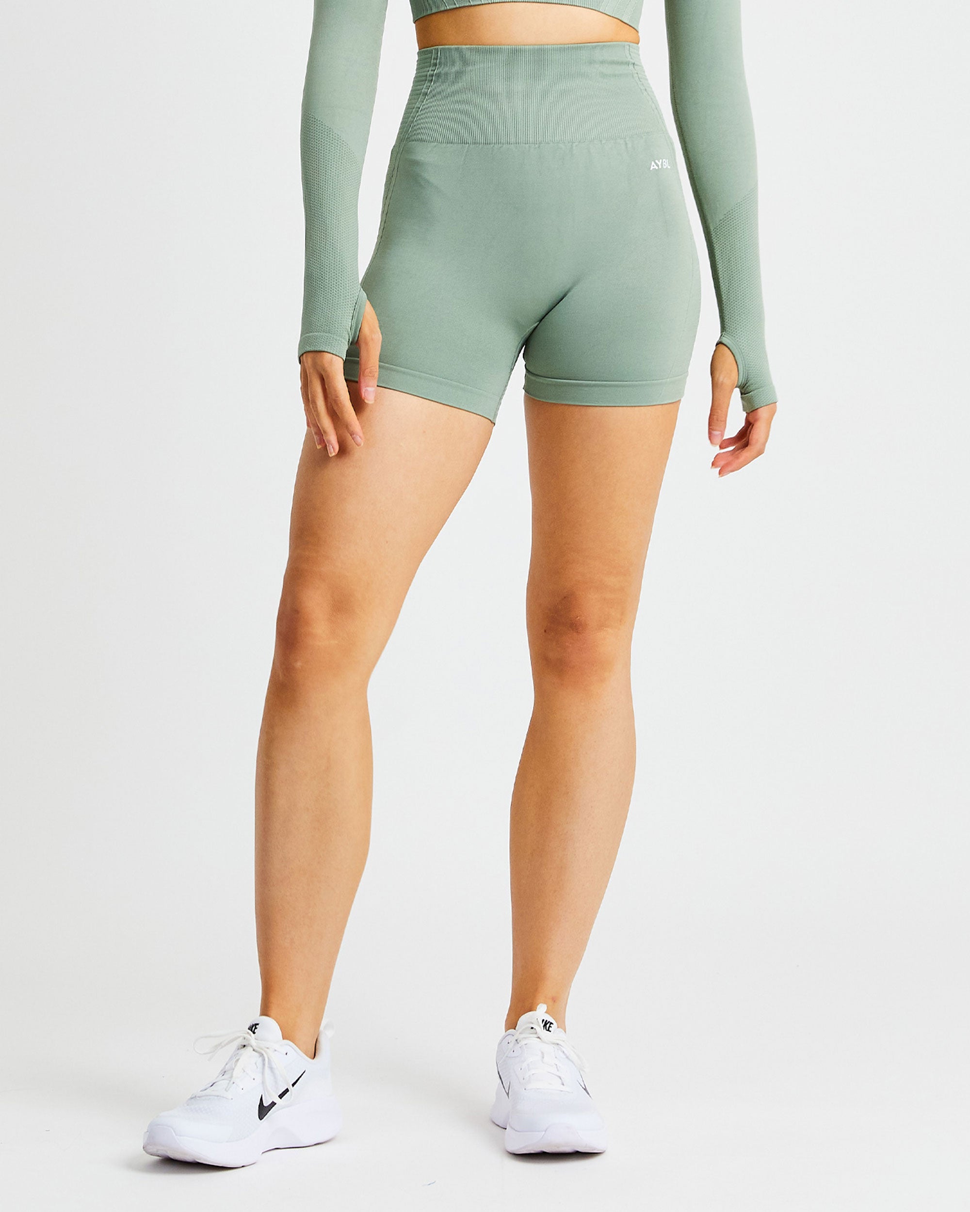 Balance V2 Seamless Shorts - Olive Groen