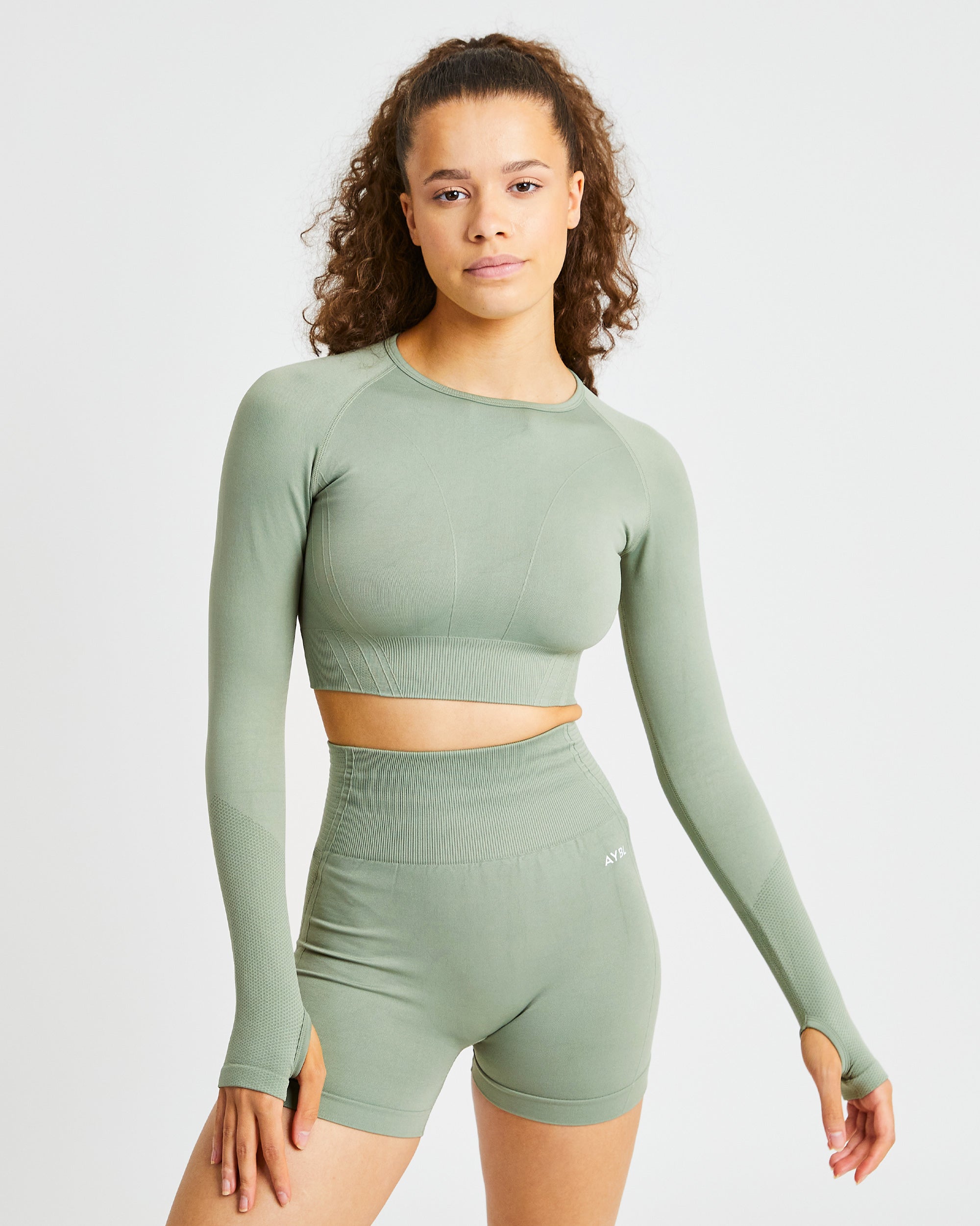 Balance V2 Seamless Long Sleeve Crop Top - Olive Groen