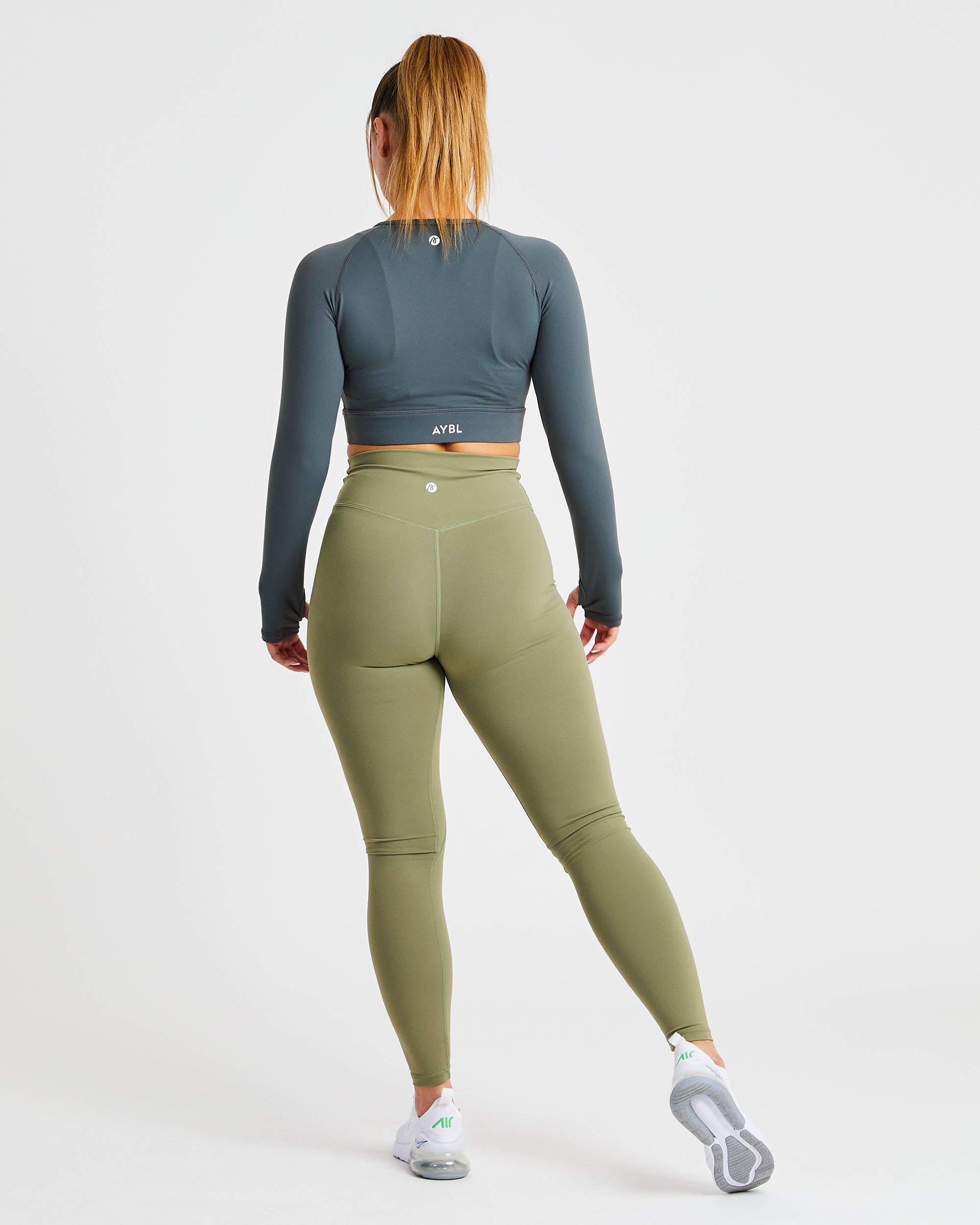 Core Long Sleeve Crop Top - Asphalt Grijs