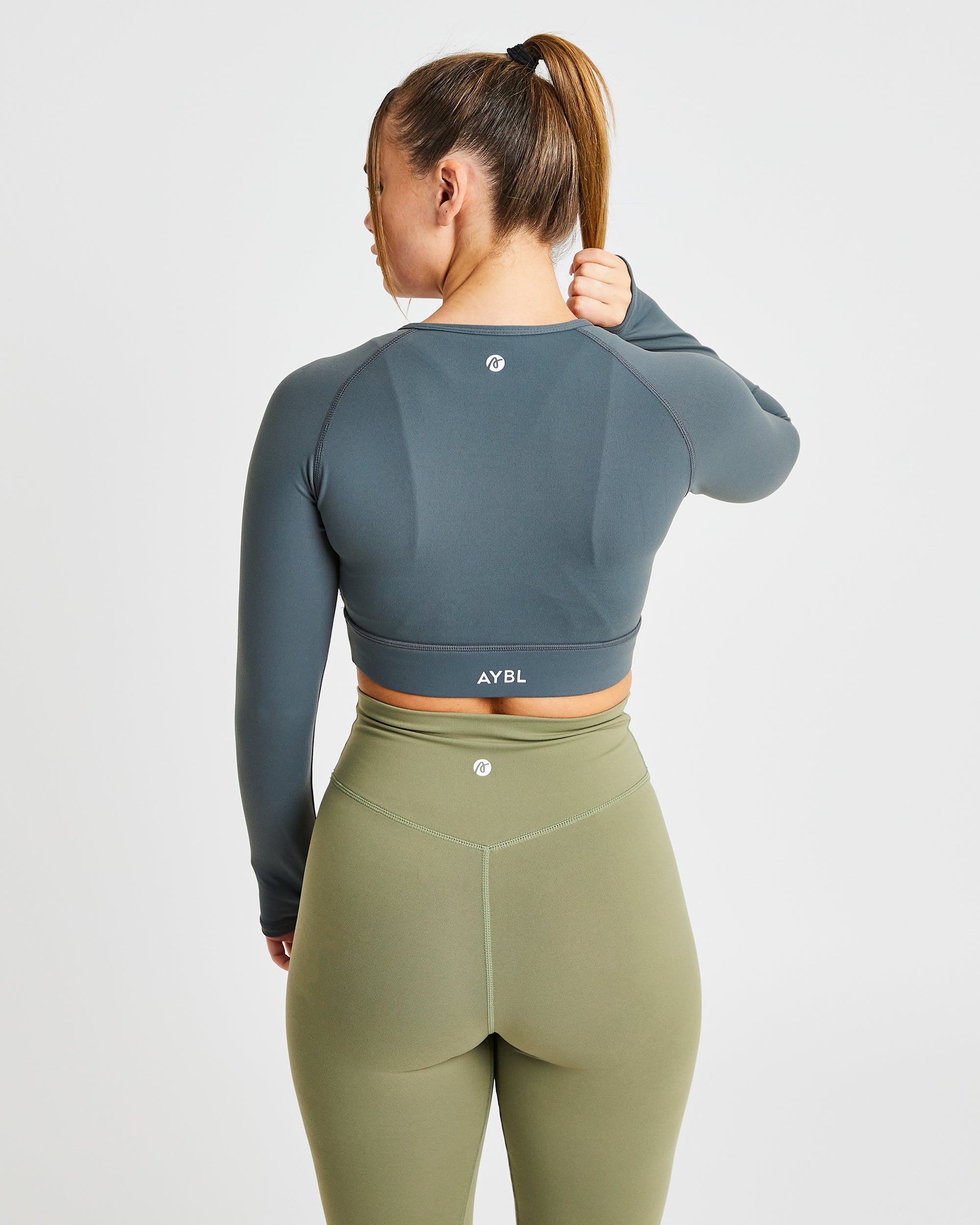 Core Long Sleeve Crop Top - Asphalt Grijs