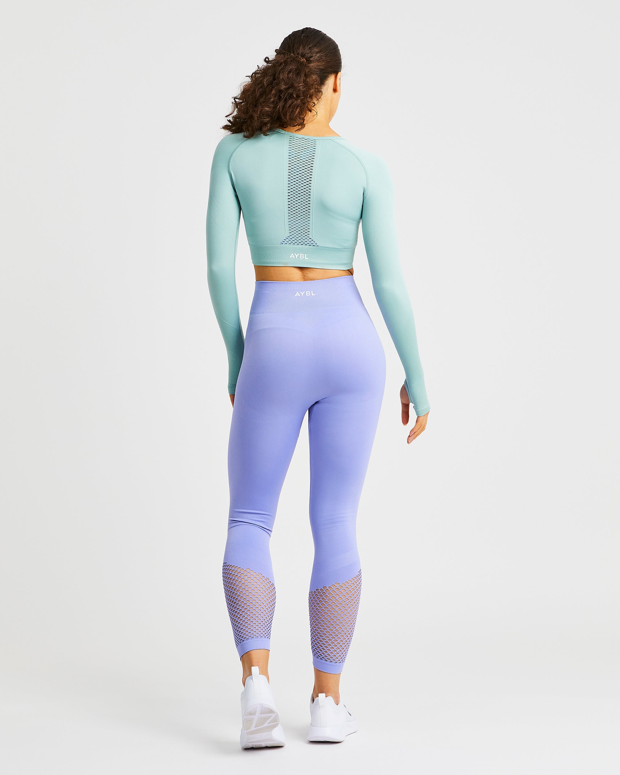 Reform Seamless Long Sleeve Crop Top - Sage Groen