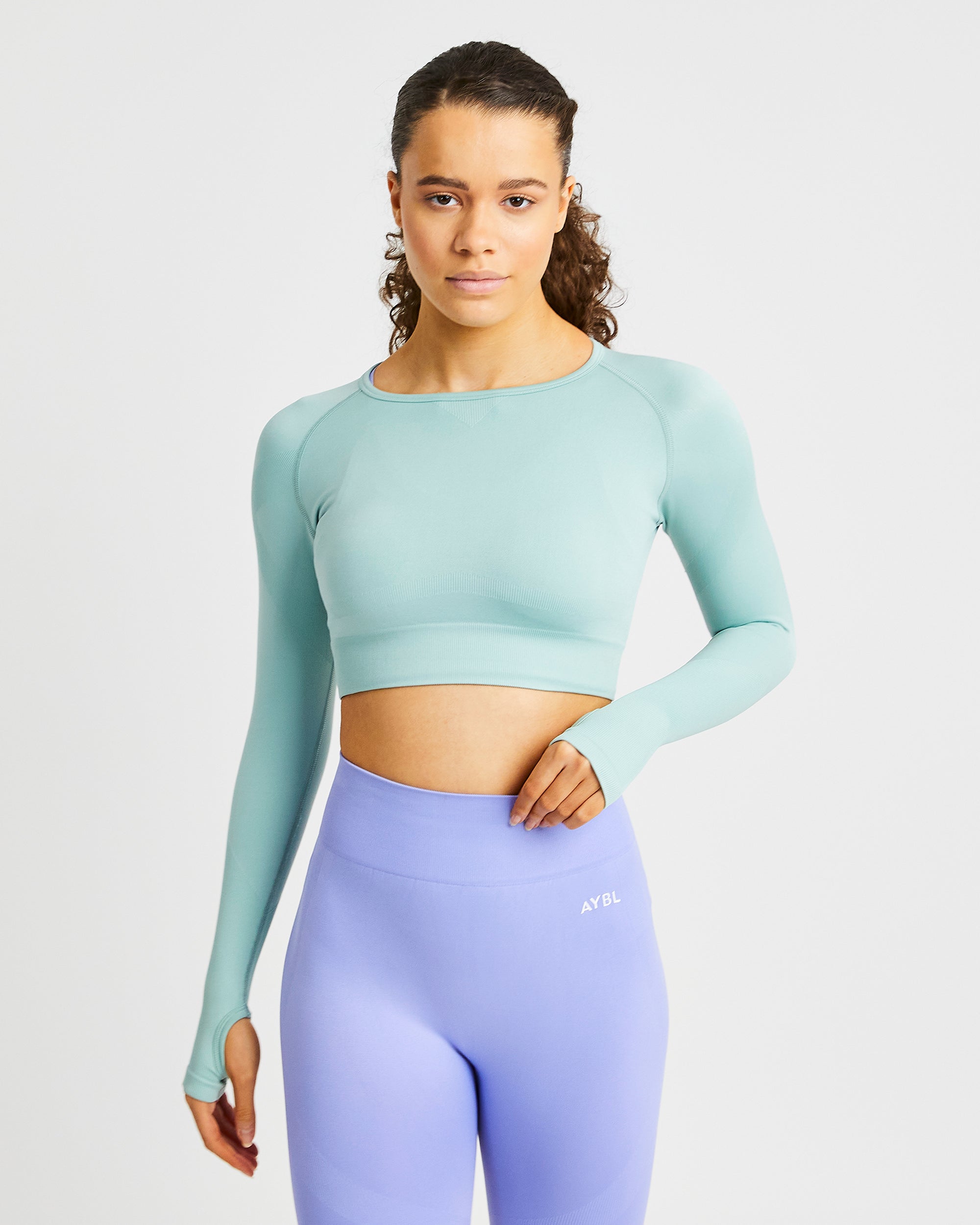 Reform Seamless Long Sleeve Crop Top - Sage Groen